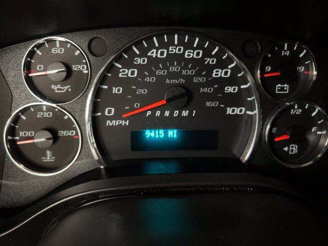 Used 2025 Chevrolet Express 2500 w/ Driver Convenience Package RWD image 18