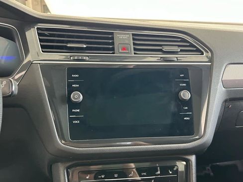 Used 2024 Volkswagen Tiguan SE R-Line image 13