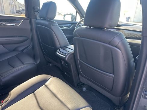 Used 2020 Cadillac XT6 Premium Luxury image 49