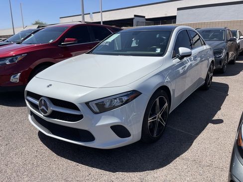 Used 2019 Mercedes-Benz A 220 image 3