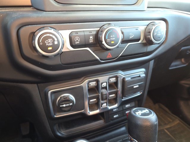 Used 2018 Jeep Wrangler Unlimited Sport S AWD/4WD image 21
