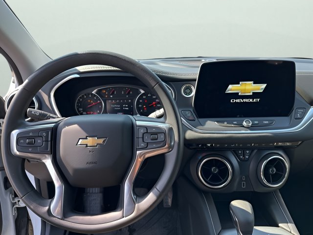 Used 2025 Chevrolet Blazer LT w/ Midnight/Sport Edition AWD/4WD image 13