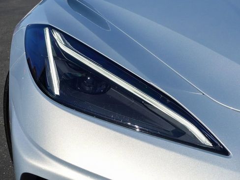 Used 2022 Chevrolet Corvette Stingray Coupe w/ Z51 Performance Package image 5