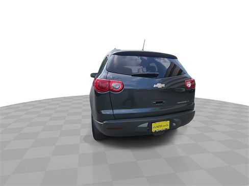 Used 2012 Chevrolet Traverse LT image 7