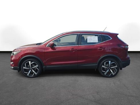 Used 2021 Nissan Rogue Sport SL w/ Premium Package FWD image 9