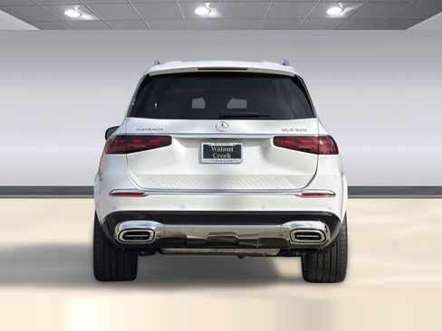 New 2026 Mercedes-Benz Maybach GLS 600 4MATIC image 9
