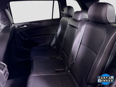 Used 2021 Volkswagen Tiguan SE R-Line image 24