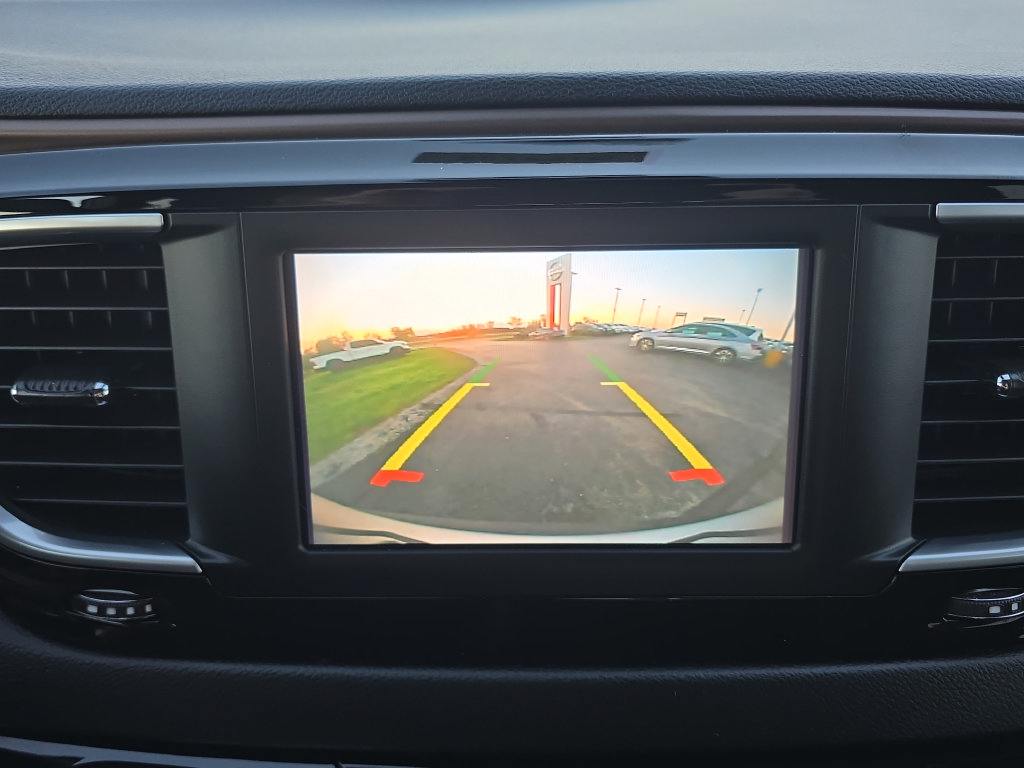 Used 2023 Chrysler Voyager LX FWD image 13