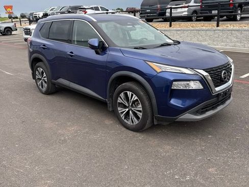 Used 2021 Nissan Rogue SV w/ Premium Package FWD image 5