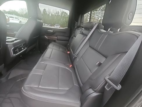 Used 2021 Chevrolet Silverado 1500 High Country image 15