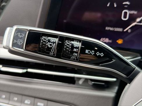 Used 2026 Cadillac Escalade ESV 4WD image 24