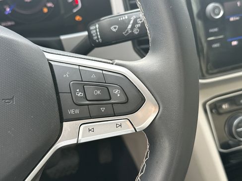 Used 2022 Volkswagen Atlas SE image 28