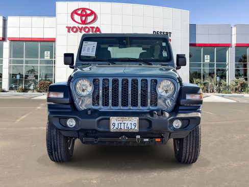 Used 2024 Jeep Wrangler Sport AWD/4WD image 2