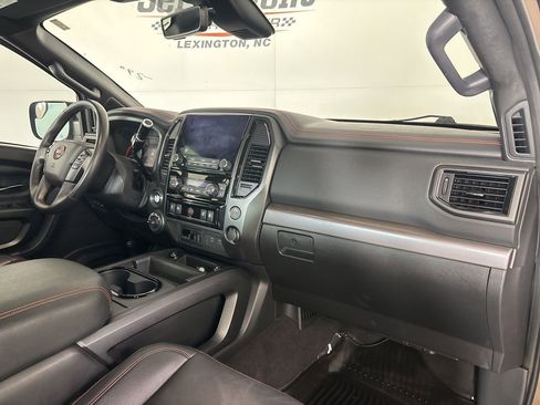 Used 2023 Nissan Titan PRO-4X w/ Pro-4x Convenience Package AWD/4WD image 29