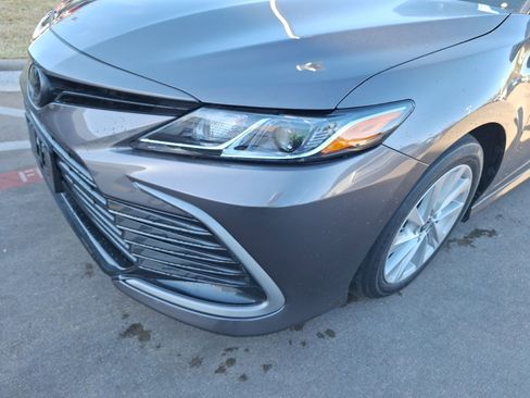 Used 2023 Toyota Camry LE image 10