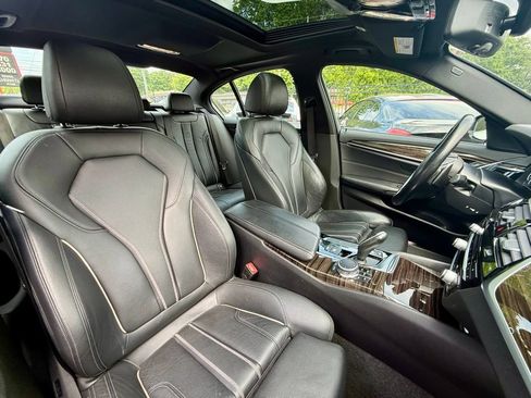 Used 2018 BMW 540i RWD image 26