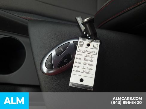 Certified 2025 Hyundai Elantra N Line FWD image 31