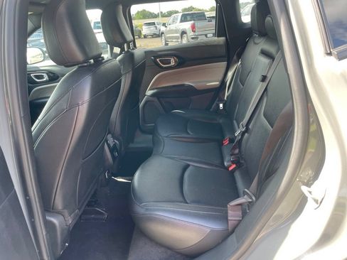 Used 2024 Jeep Compass Limited AWD/4WD image 13