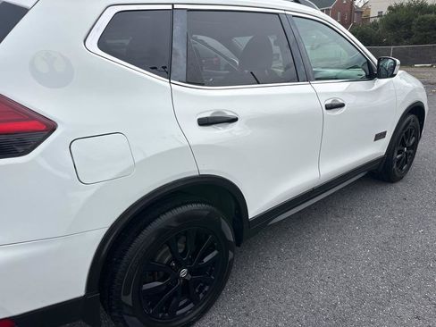 Used 2017 Nissan Rogue SV AWD/4WD image 29