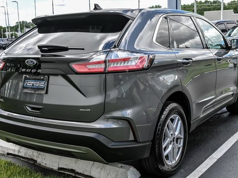Certified 2023 Ford Edge SEL w/ Convenience Package AWD/4WD image 9