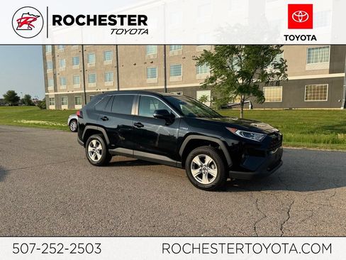 Used 2020 Toyota RAV4 XLE w/ All Weather Liner Package AWD/4WD image 1