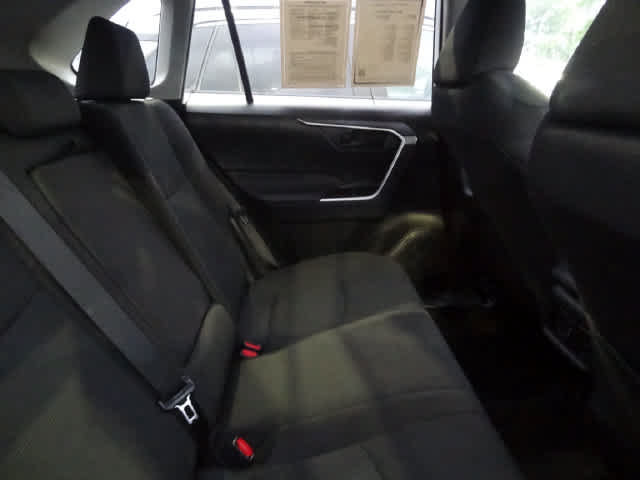 Certified 2025 Toyota RAV4 LE AWD/4WD image 10