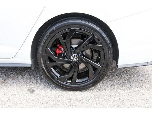 Used 2024 Volkswagen Jetta GLI Autobahn FWD image 31