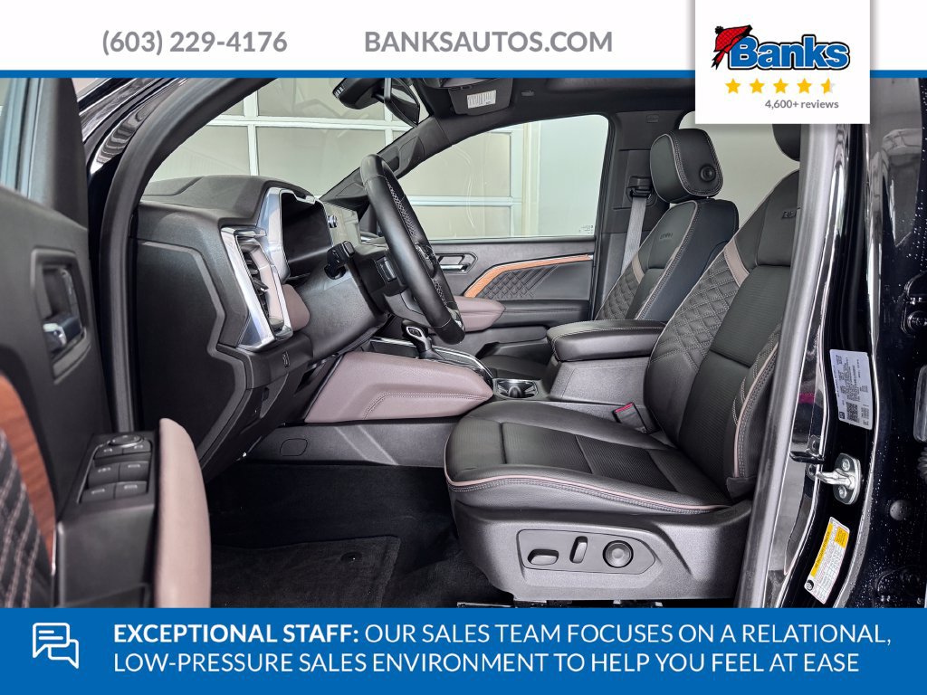 Certified 2024 GMC Canyon Denali w/ LPO, Denali Black Edition AWD/4WD image 10