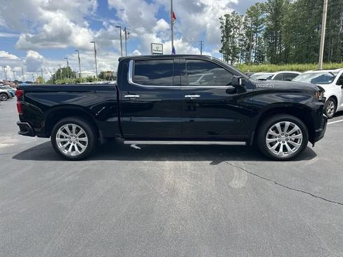 Used 2022 Chevrolet Silverado 1500 High Country w/ Technology Package AWD/4WD image 9