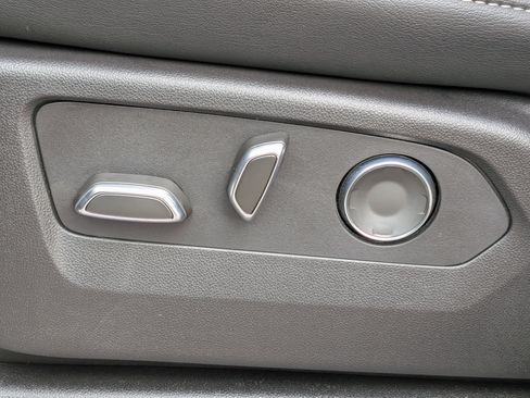 New 2026 Cadillac Escalade Luxury AWD/4WD image 23