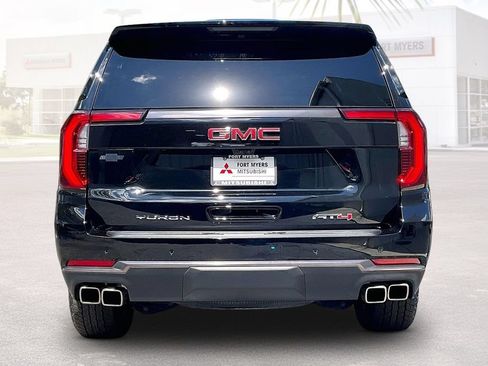 Used 2025 GMC Yukon AT4 Ultimate AWD/4WD image 17
