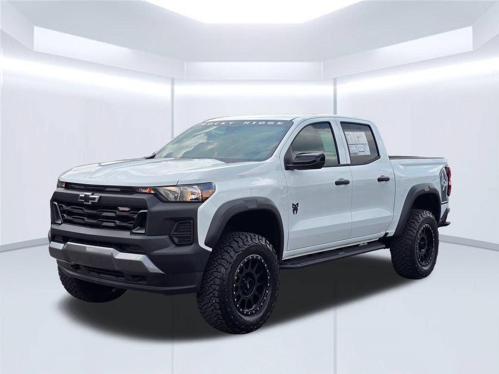 New 2026 Chevrolet Colorado Trail Boss AWD/4WD image 2