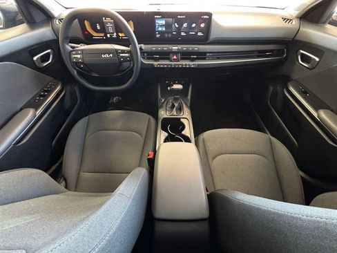 Used 2025 Kia K4 LXS image 33
