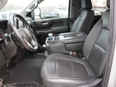 Certified 2022 Chevrolet Silverado 3500 LTZ w/ Gooseneck/5TH Wheel Package image 4