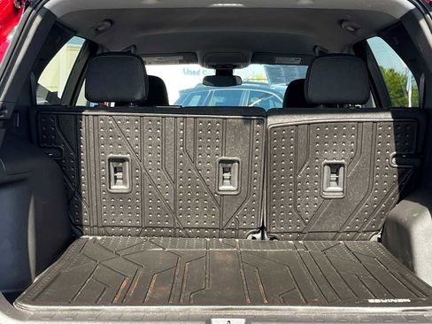 Used 2023 Chevrolet Equinox LT w/ LPO, Floor Liner Package image 31