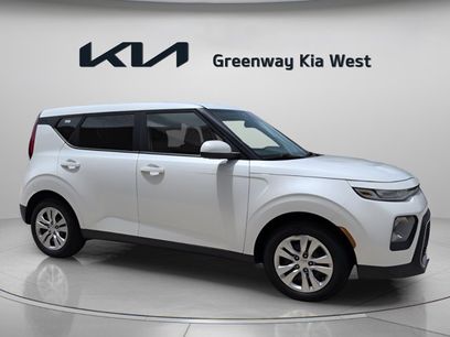 Certified 2022 Kia Soul LX