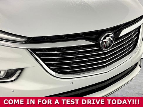 Used 2023 Buick Enclave Essence FWD image 29