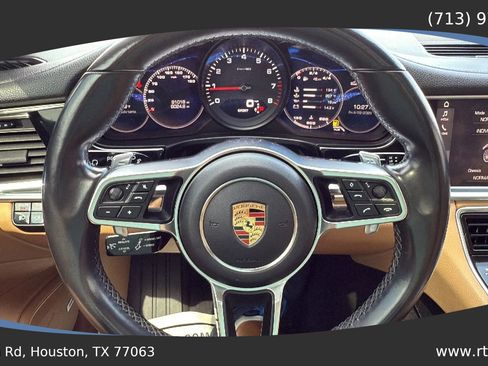 Used 2017 Porsche Panamera image 48