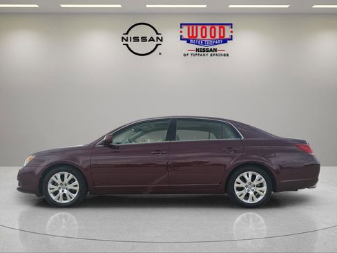 Used 2009 Toyota Avalon Limited FWD image 5