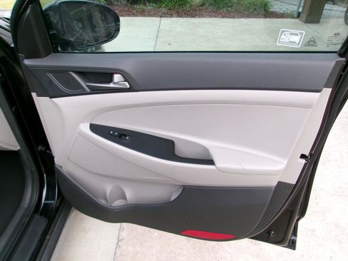 Used 2017 Hyundai Tucson SE FWD image 14
