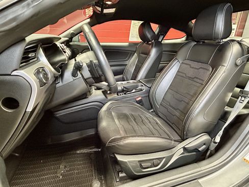 Used 2022 Ford Mustang GT Premium w/ Equipment Group 401A image 17