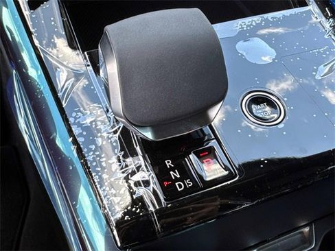 New 2025 Land Rover Range Rover Sport Dynamic SE image 23
