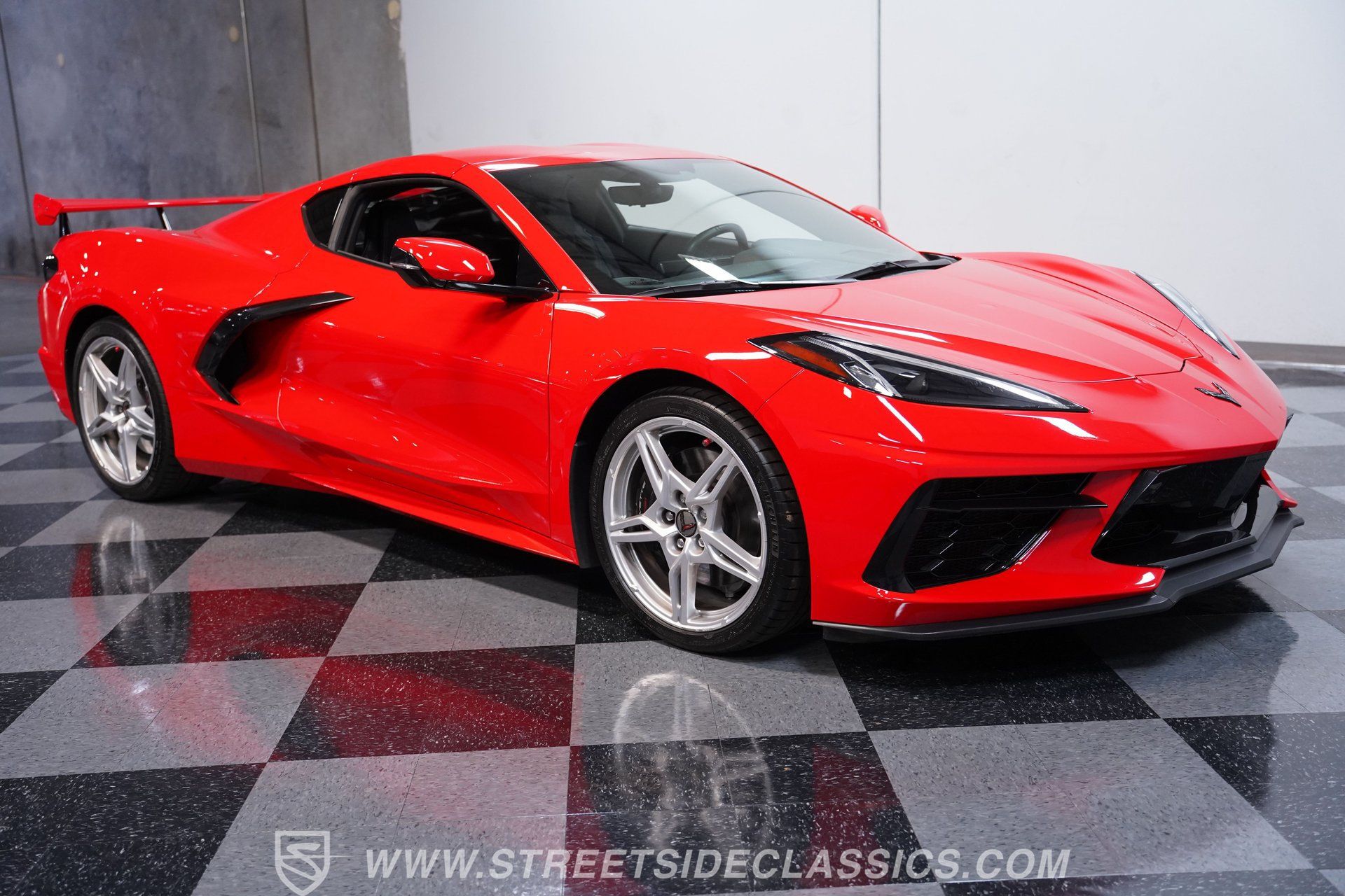 Used 2021 Chevrolet Corvette Stingray Preferred Cpe w/ Z51 Performance Package RWD image 13