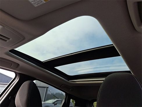 New 2026 Nissan Kicks SV w/ SV Premium Package image 6