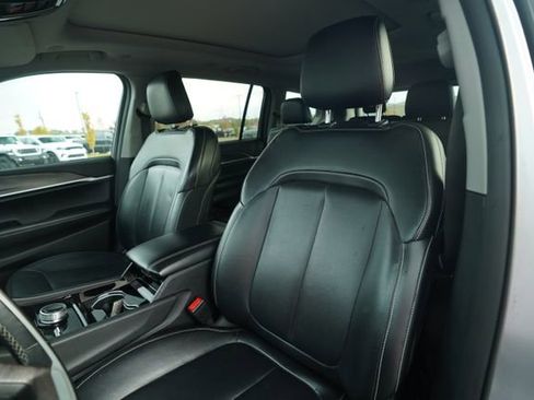 Used 2021 Jeep Grand Cherokee L Limited image 37