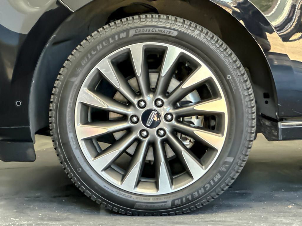 Used 2020 Lincoln Navigator Reserve AWD/4WD image 26