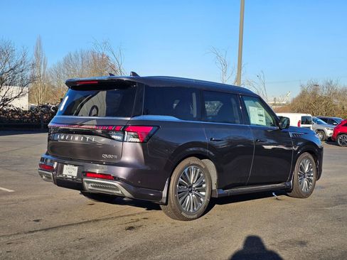 New 2025 INFINITI QX80 Luxe image 7
