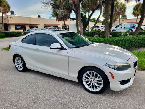 Used 2015 BMW 228i Coupe w/ Premium Package image 4