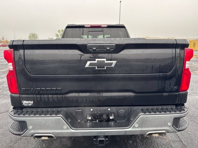 Used 2025 Chevrolet Silverado 1500 LTZ AWD/4WD image 5