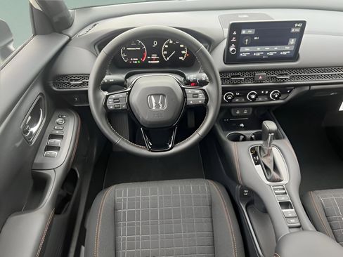 New 2026 Honda HR-V Sport image 9